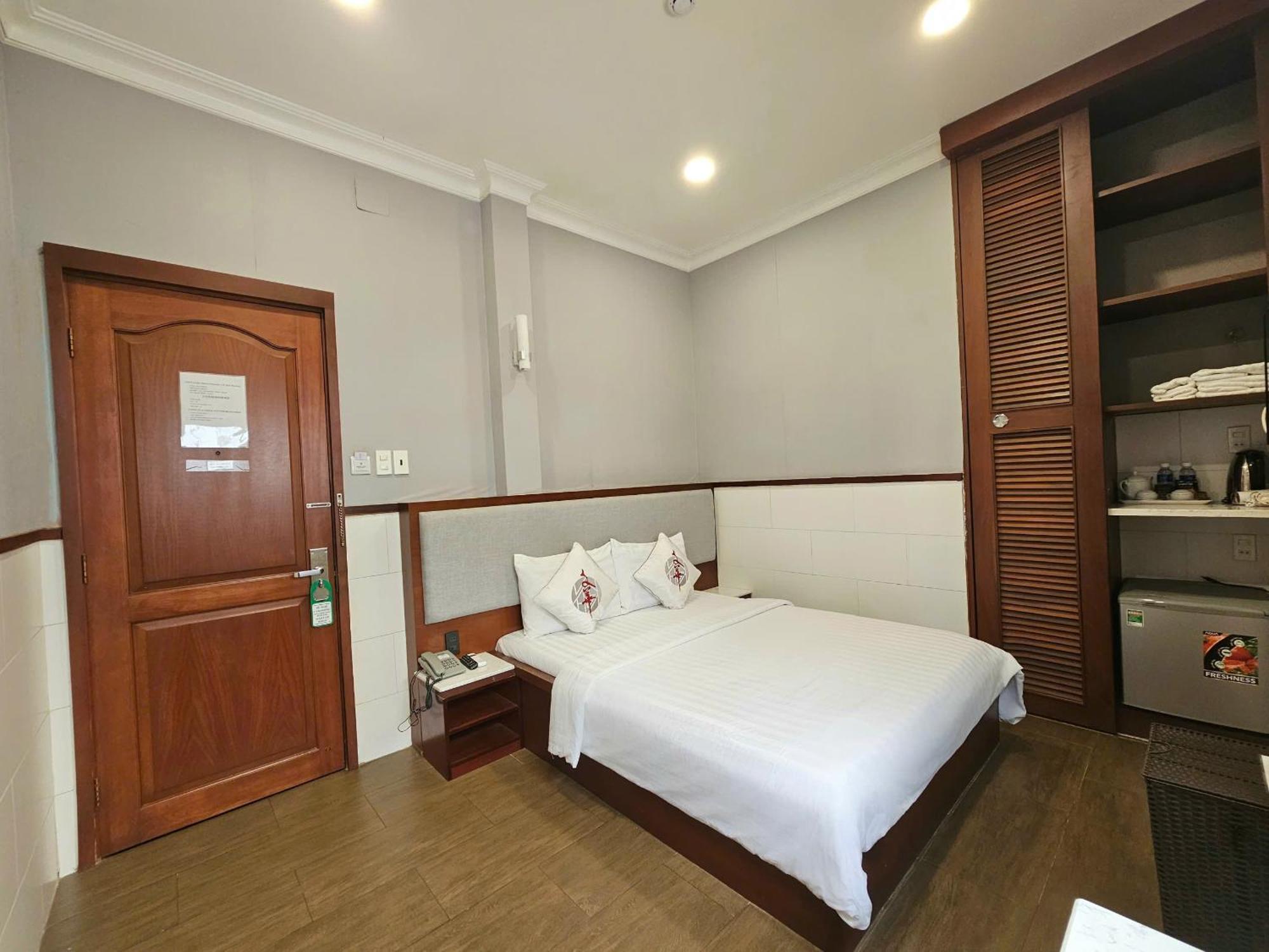 Van Hoa Hotel Thành Pho Ho Chí Minh Esterno foto